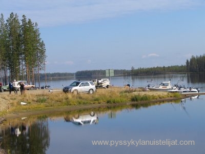 Kuva Seuranmestaruuskisojen satamasta 2006